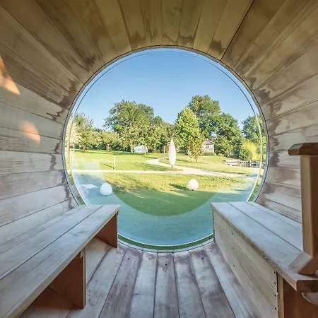 D'hotes - Domaine Le Coq Enchante 3* Cambremer
