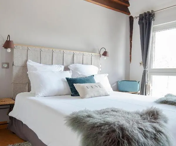 D'hotes - Domaine Le Coq Enchante Penzion