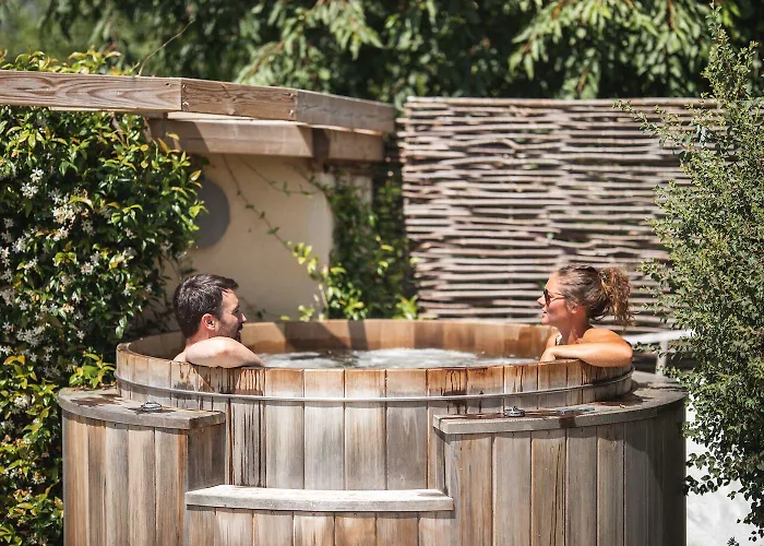 Penzion D'hotes - Domaine Le Coq Enchante 3*